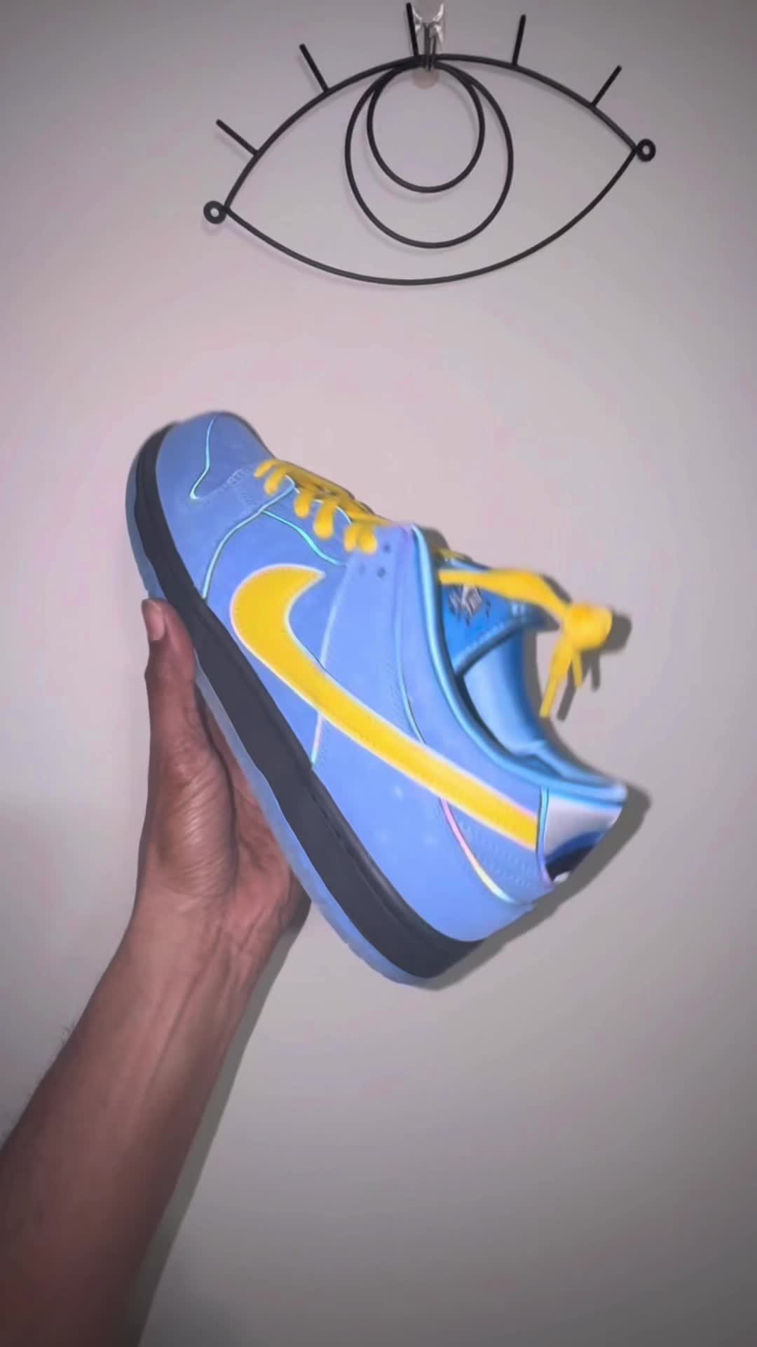 @Kicksologee