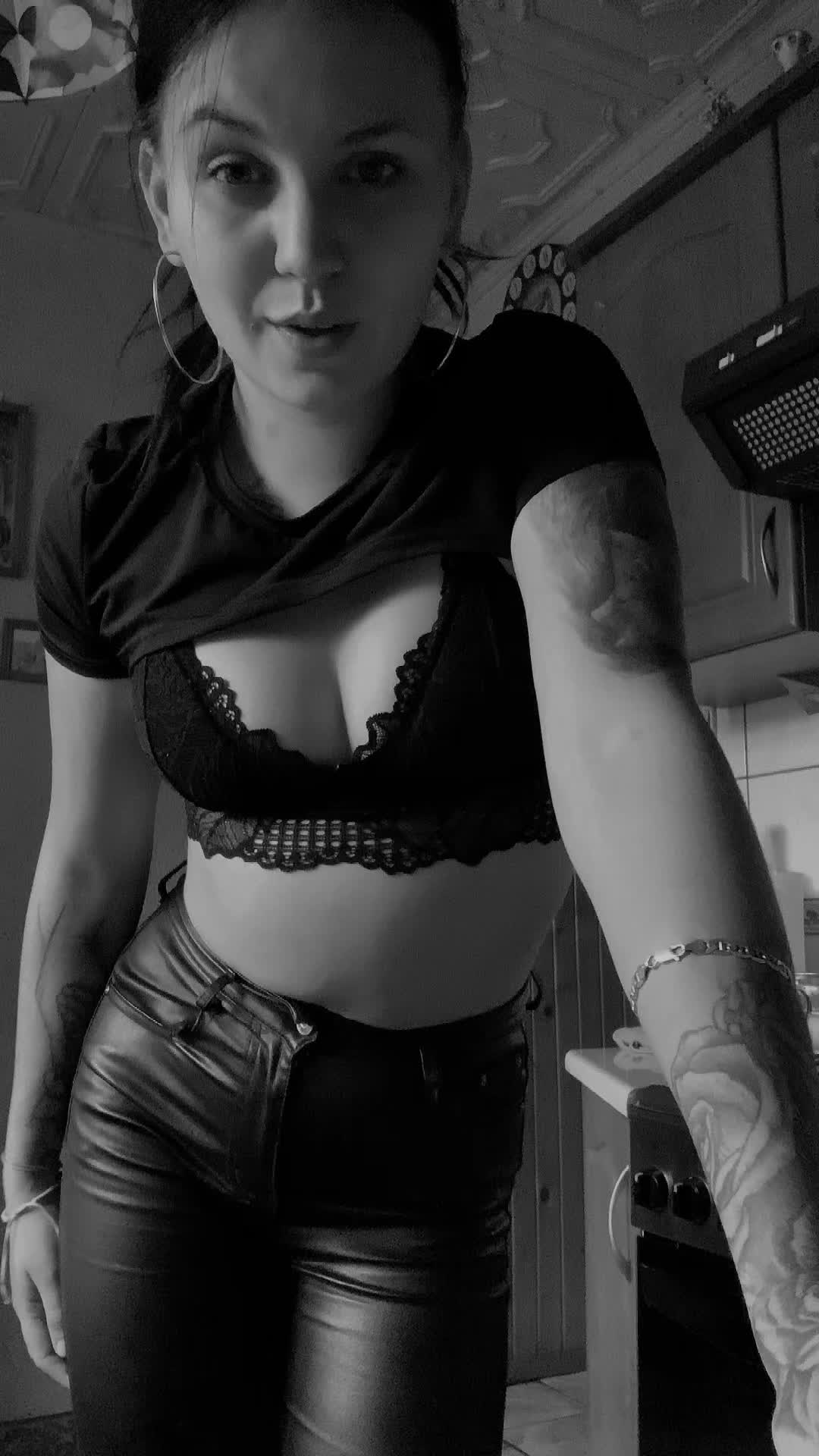 @🔥Wirginia Mróz🔥