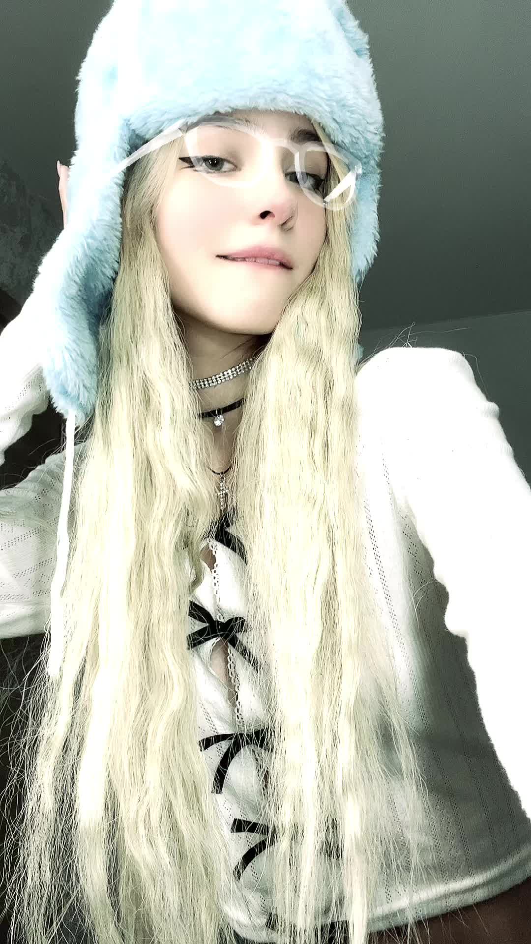 @🦋