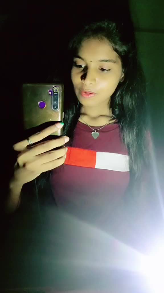 @Mirror_girl😜