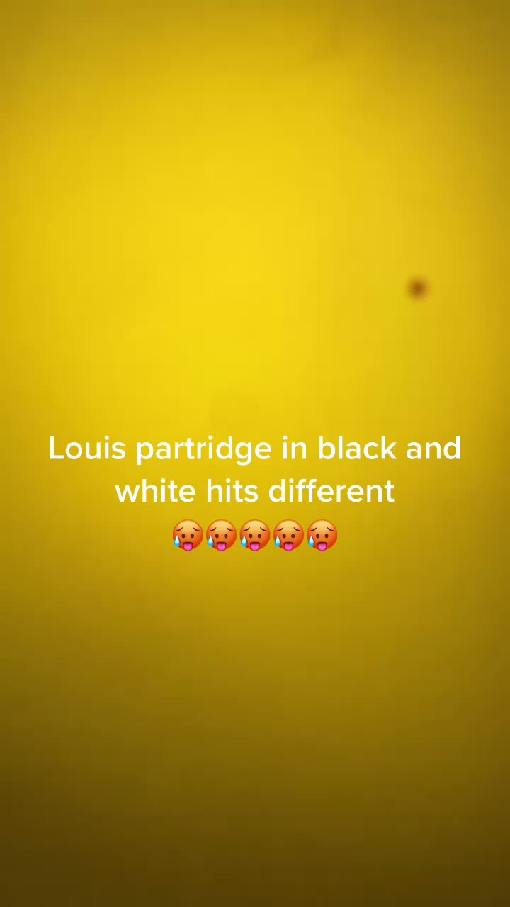 @Louis Partridge