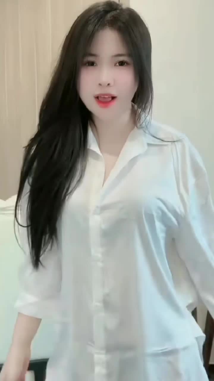 @huờngg h&ecirc;uu