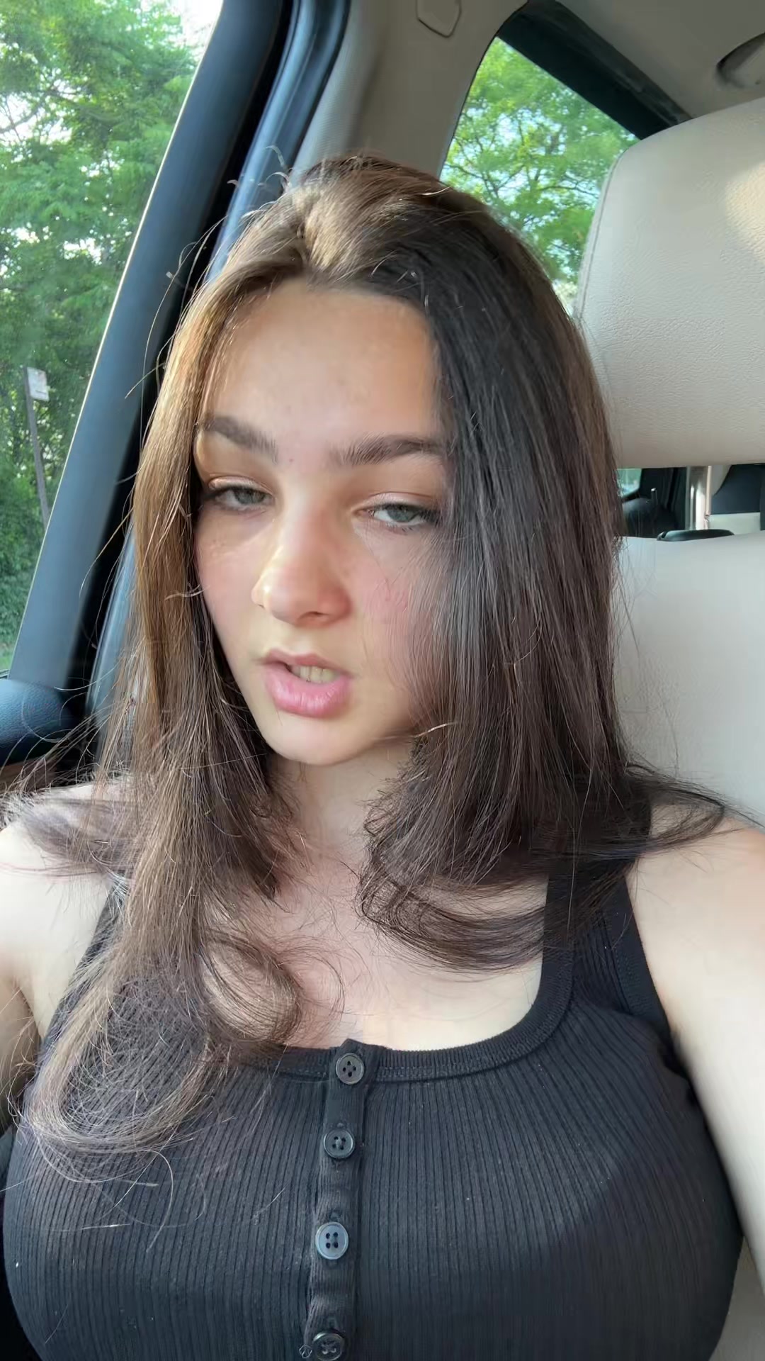 @Ana