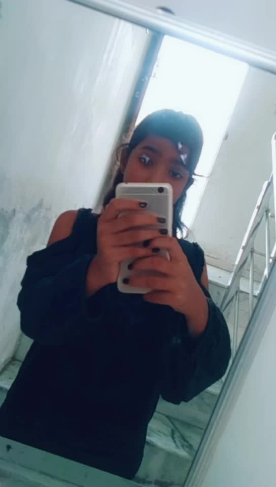 @Aaditi😇