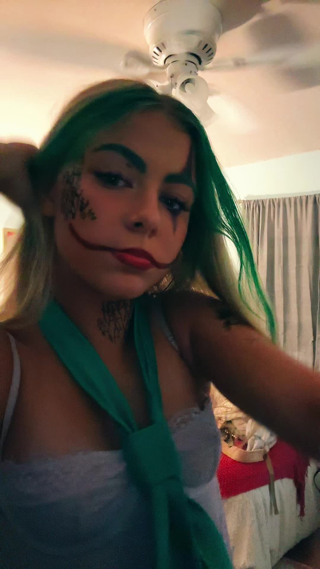 @lauren