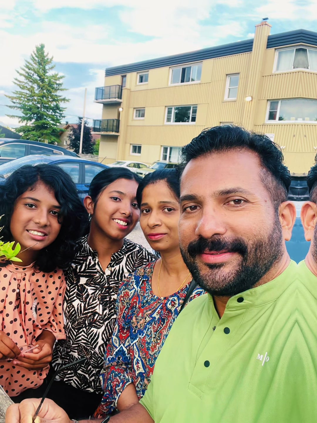 @Roychen Konni