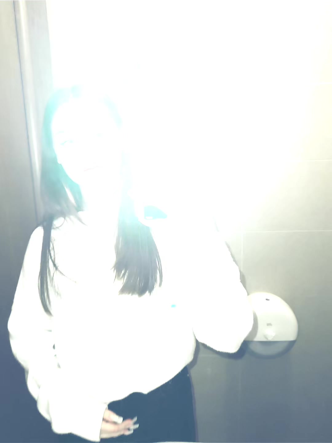 @🫨