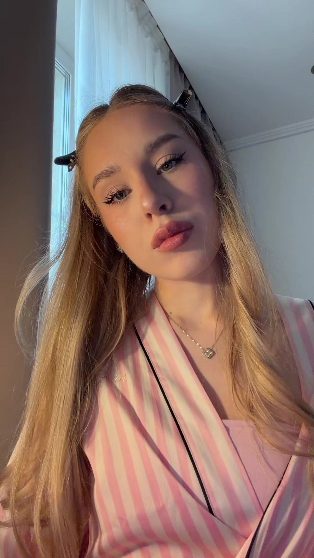 @lipcombovna