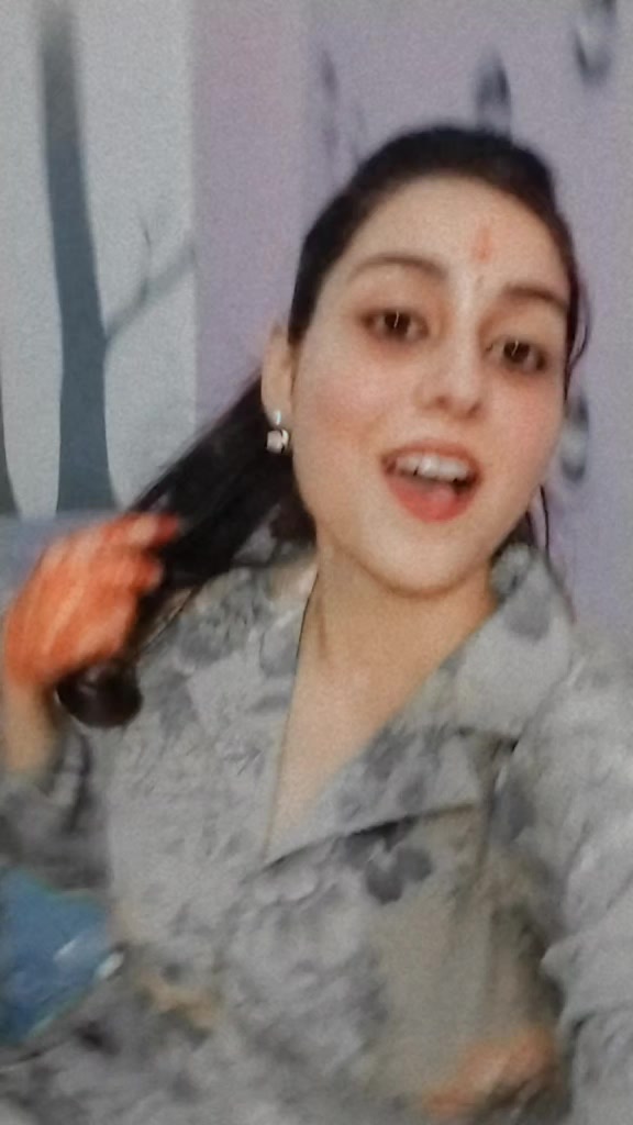 @Kalie (कली)