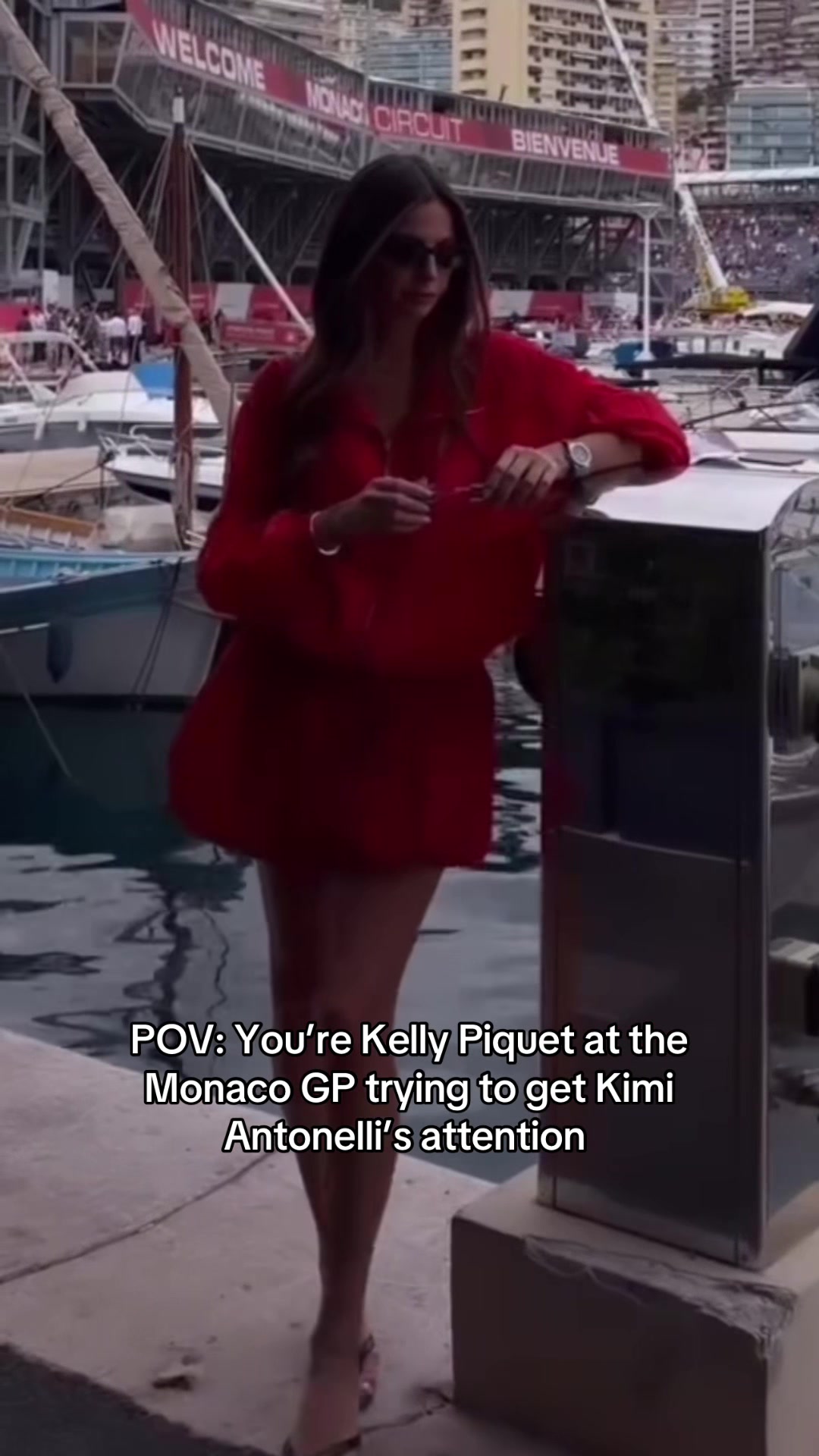 @KELLY PIQASS