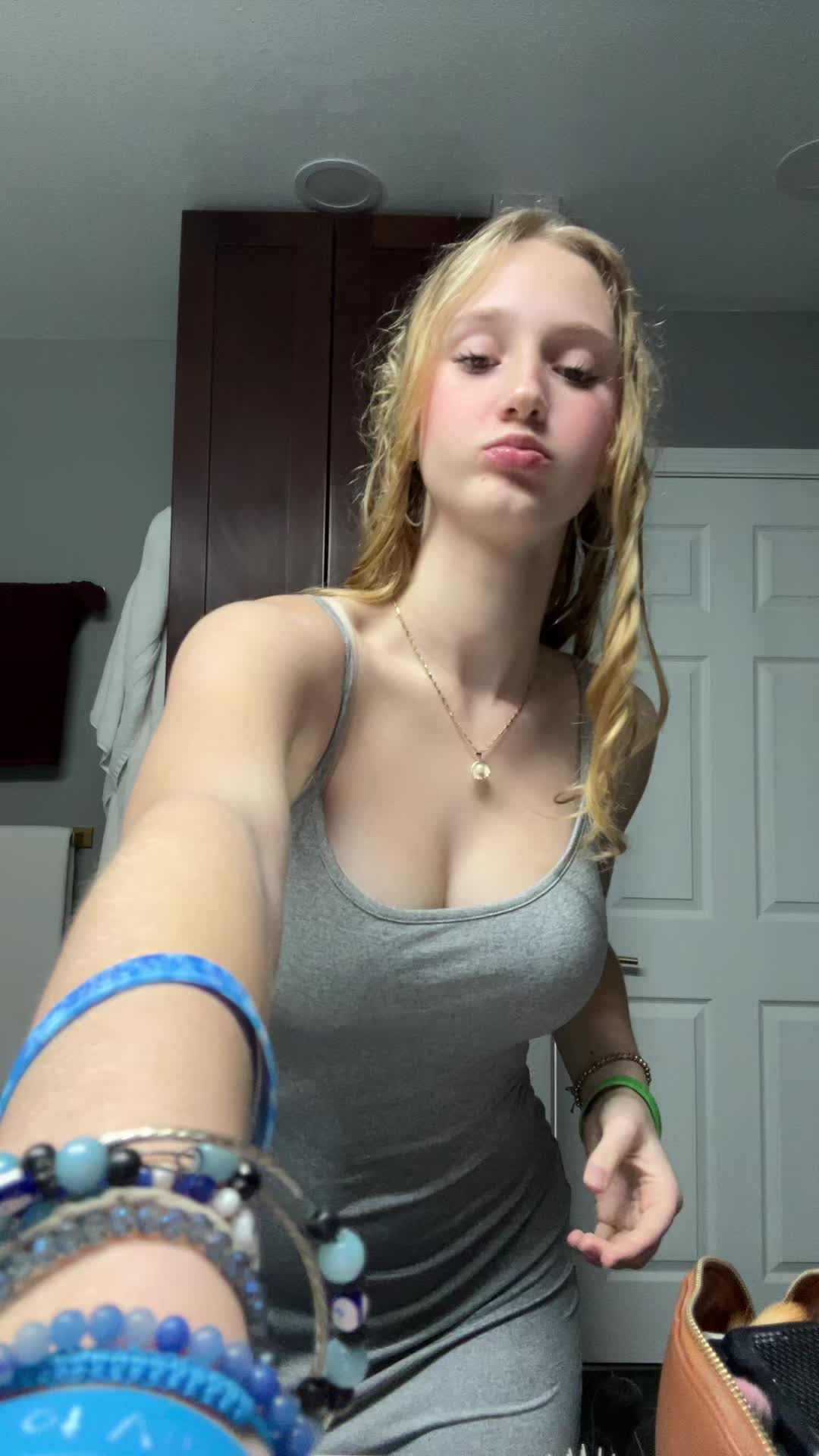 @Eva๐
