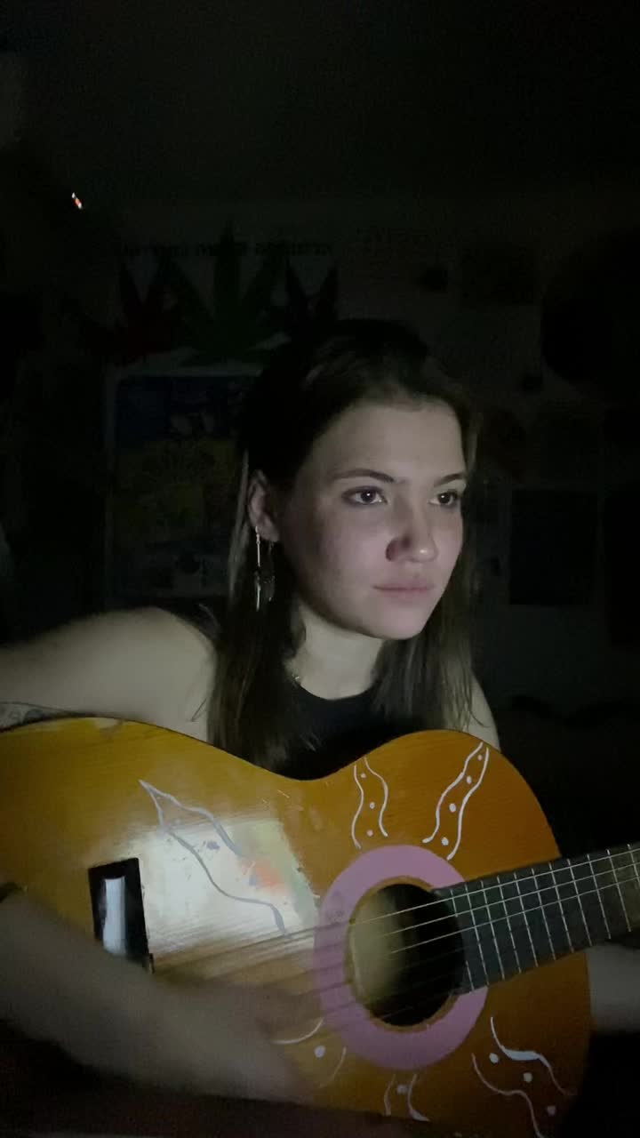 @Frehushh