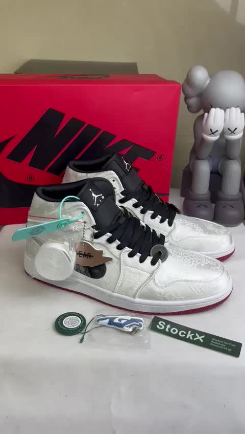 @Infinite Sneakers Imp.