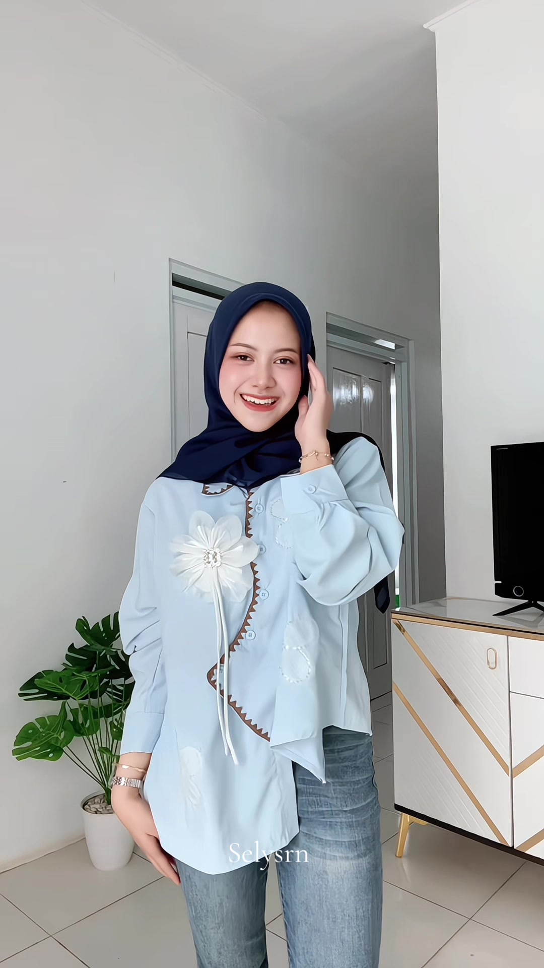 @Selꫂ ၴႅၴ