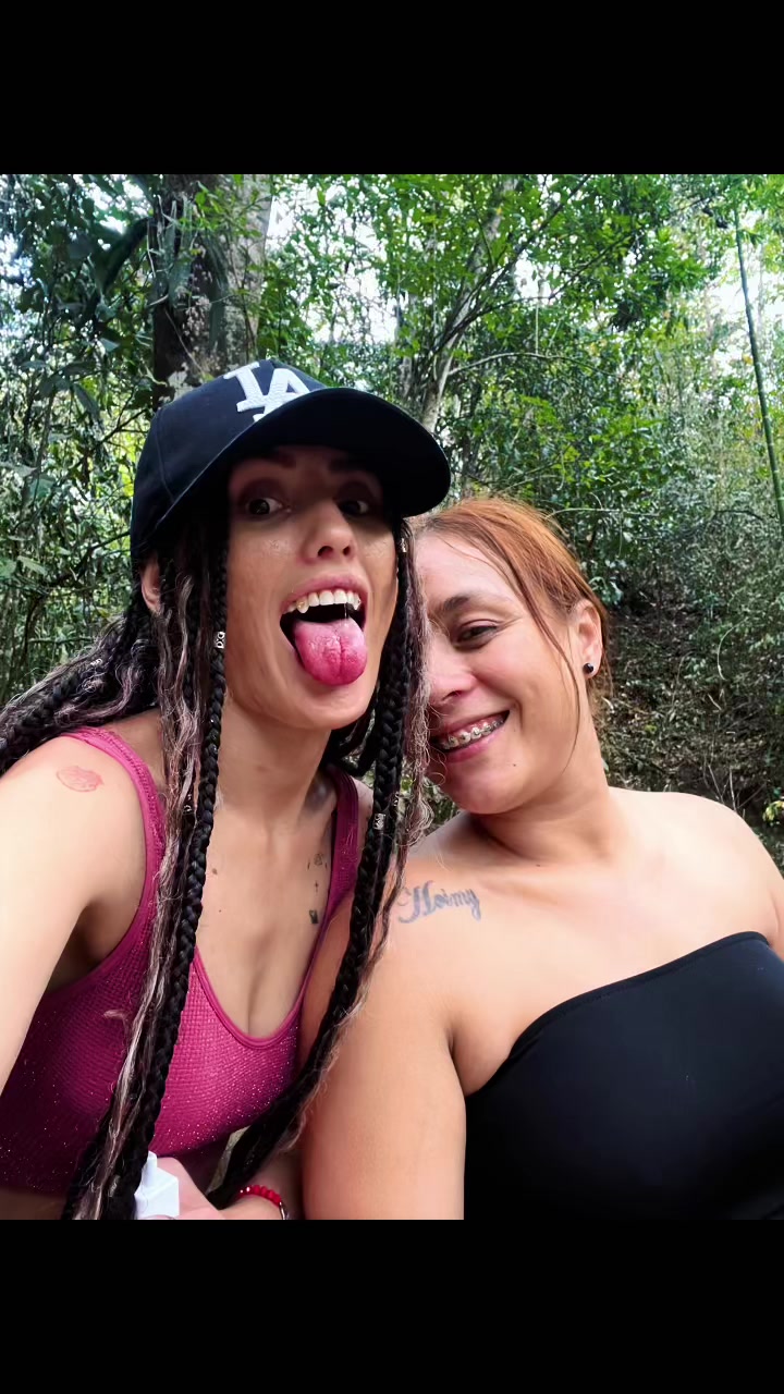 @Mairarey01