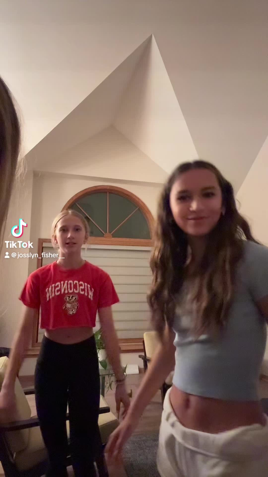 @Josslyn