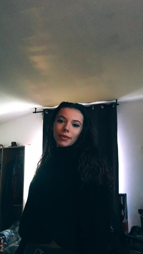 @lãūrä 👑