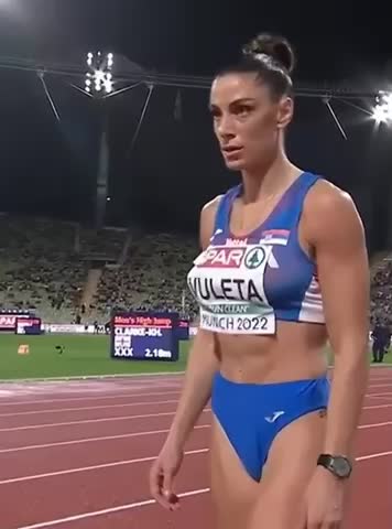 @Ivana Spanovic