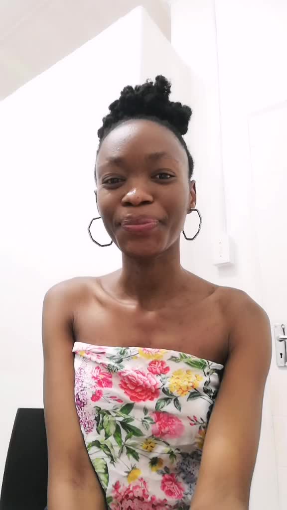 @Uzalipholile