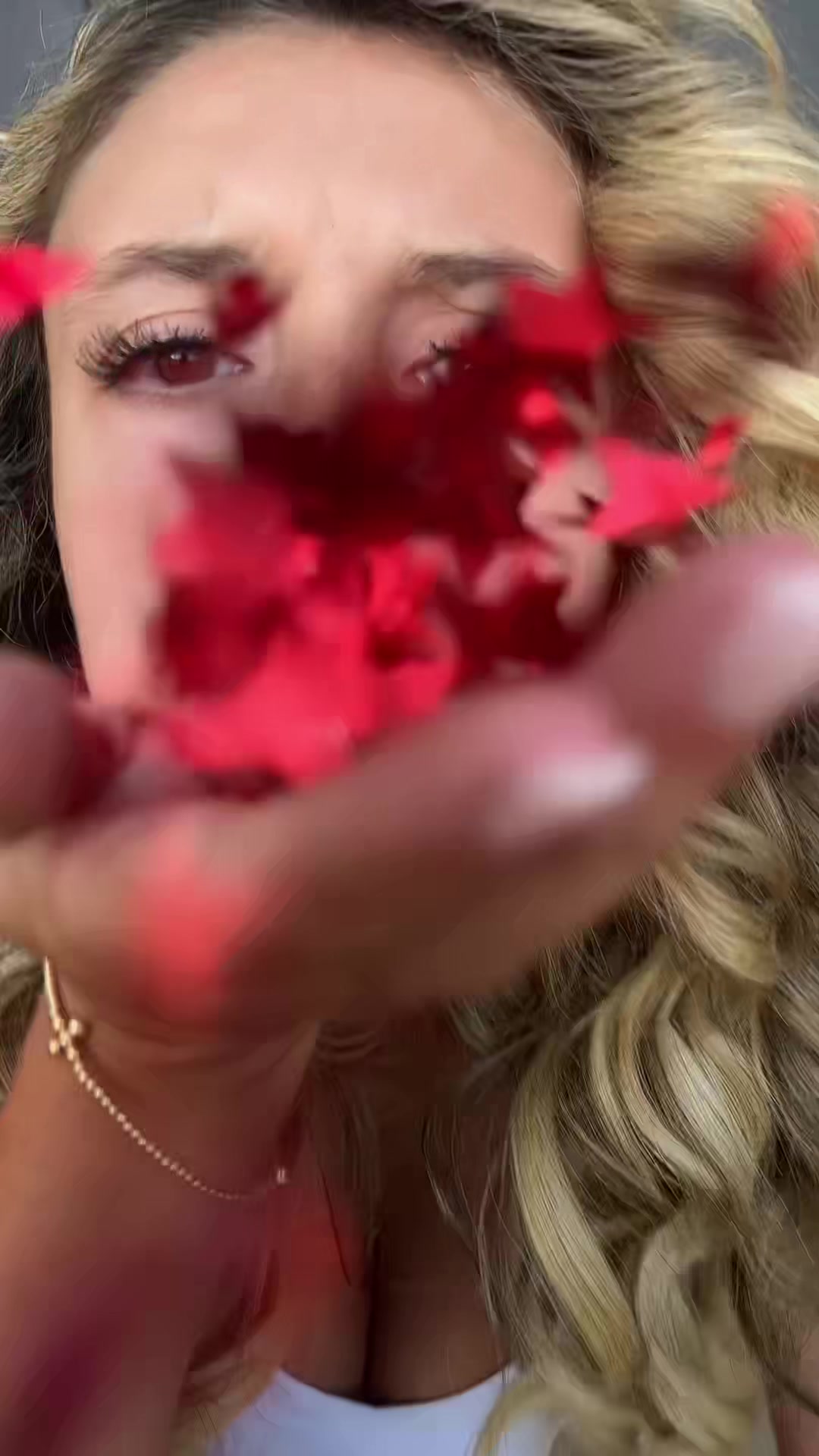 @MalloryJamesMahoney