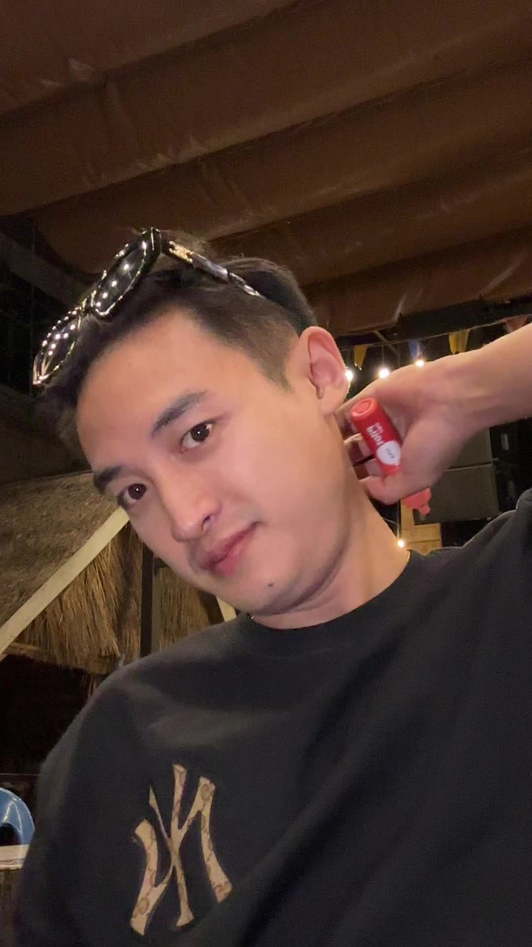 @ປໍ ຮ້ານKMຕົ້ນເຜິ້ງ🇱🇦
