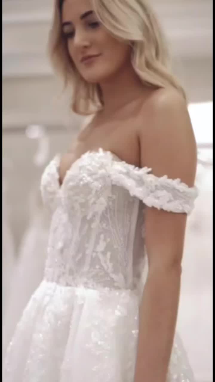 @Michelle Roth Brides