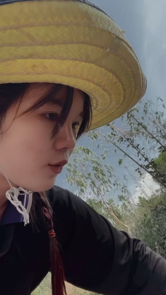 @แพรวา 2543