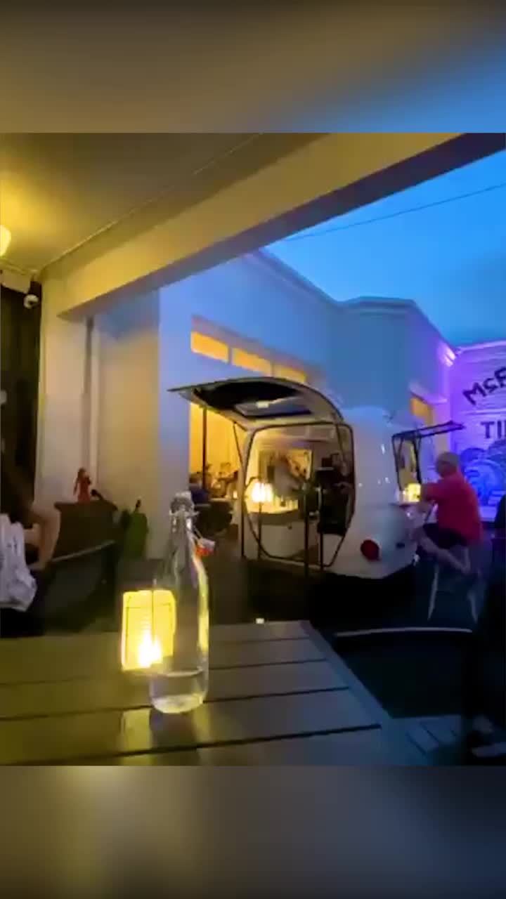 @the.third.door