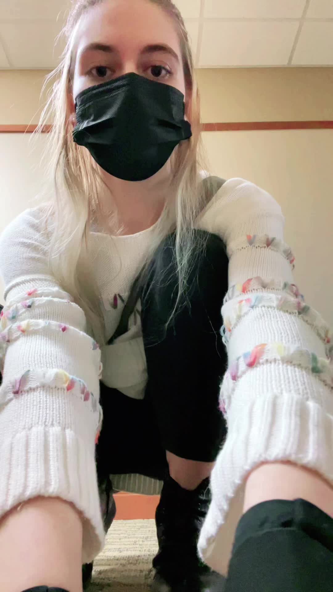 @artbyisvara