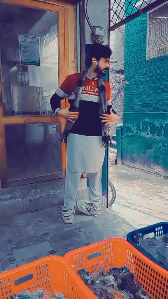 @Lahoriya❤️💯