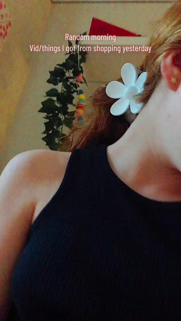 @L U C Y 🏄♀️🌷⚡️