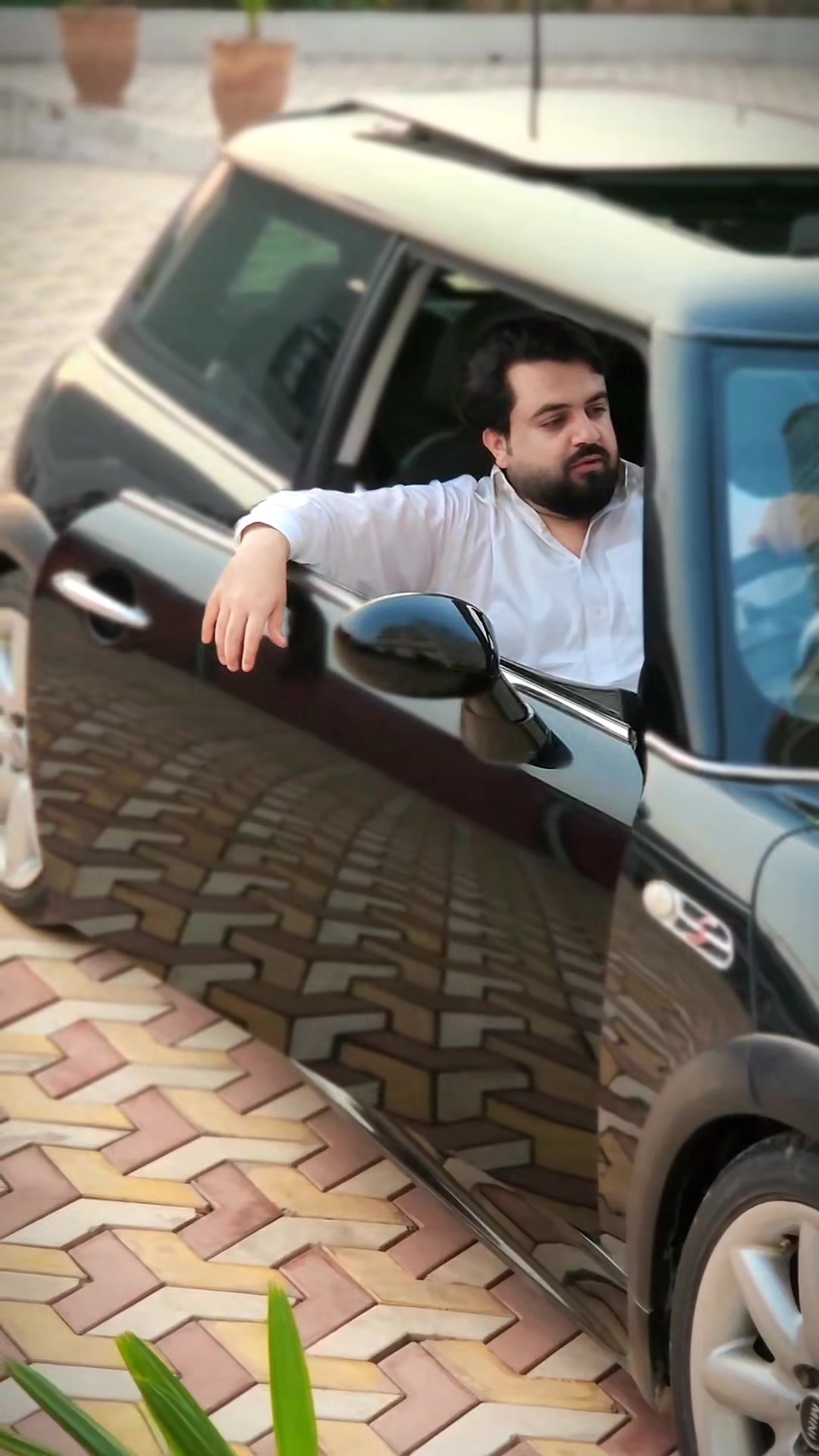 @Tashfain Afridi