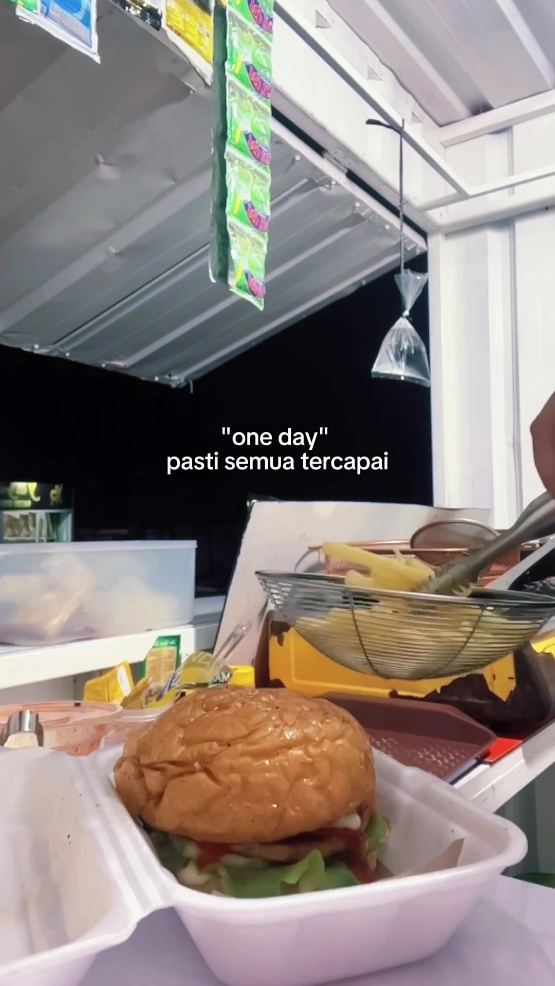 @Dapoer Tiwi 🍔🥤