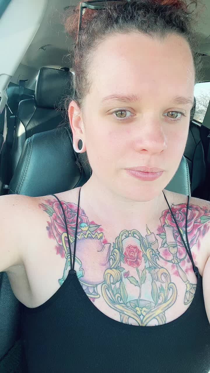 @HunnieB