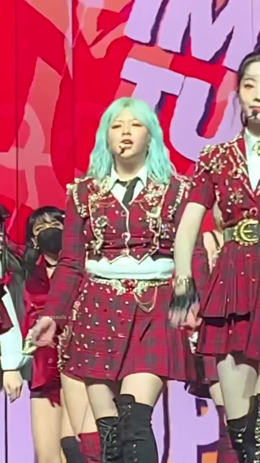 @jeongyeon and haseul vids