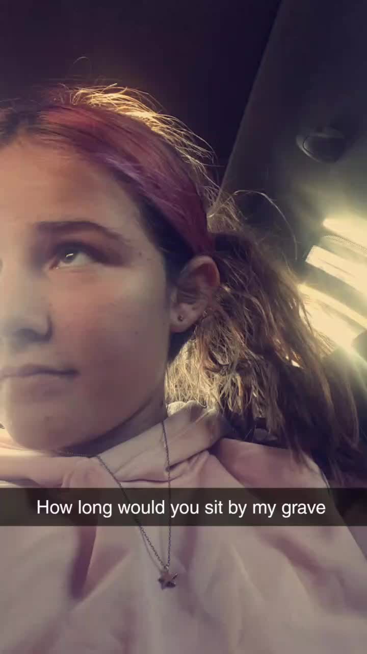 @👁👅👁