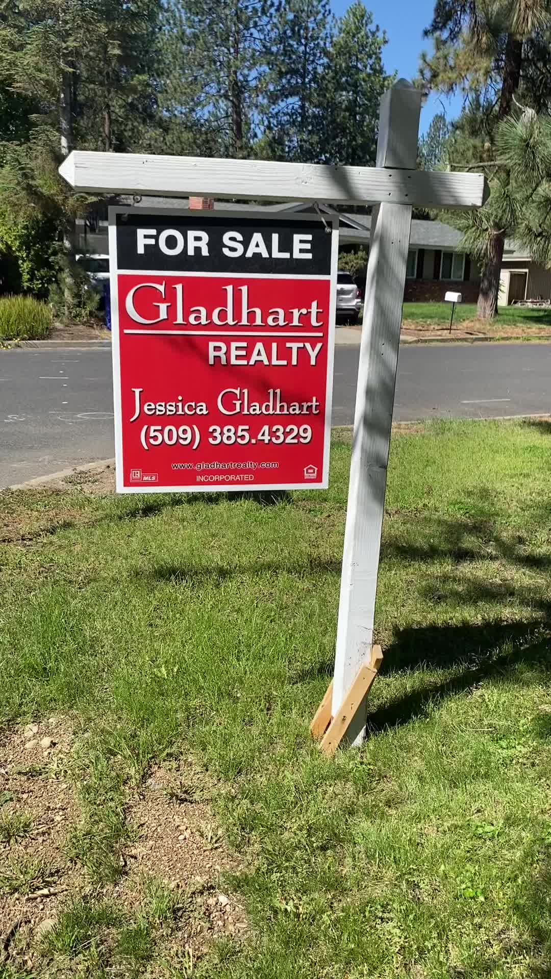 @Jessica_Gladhart