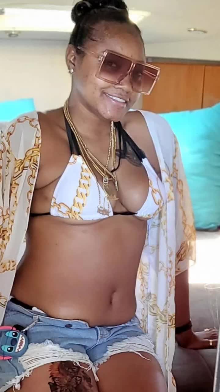 @Dominique