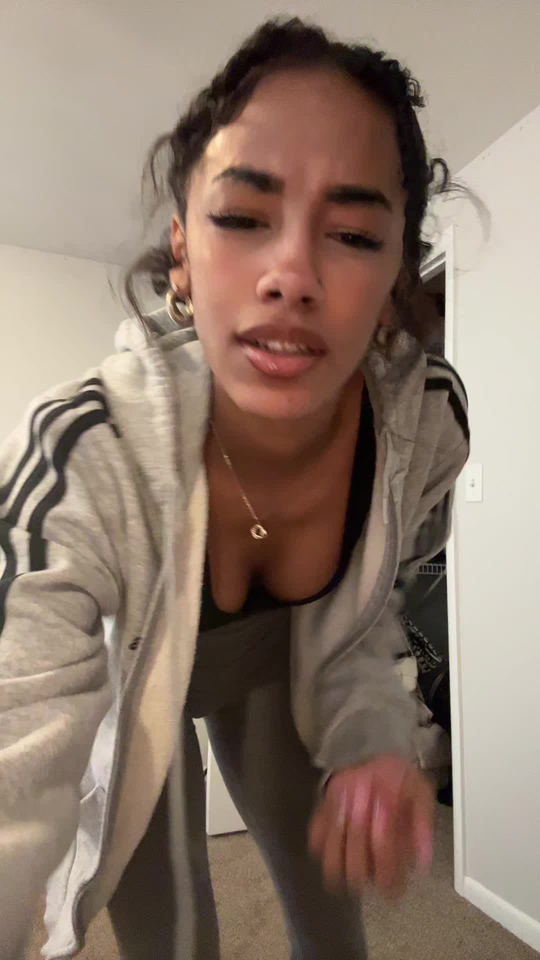 @Queennnkay