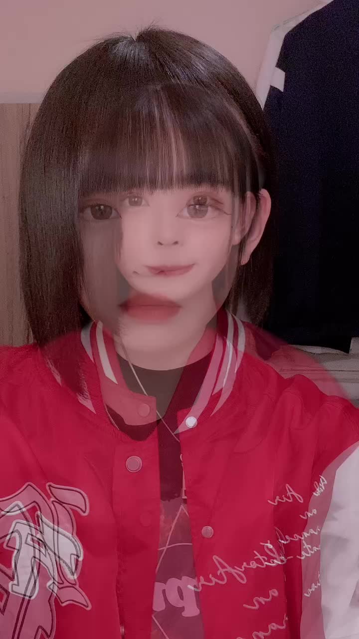 @にこり