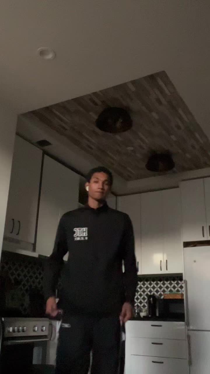 @Josh🖤