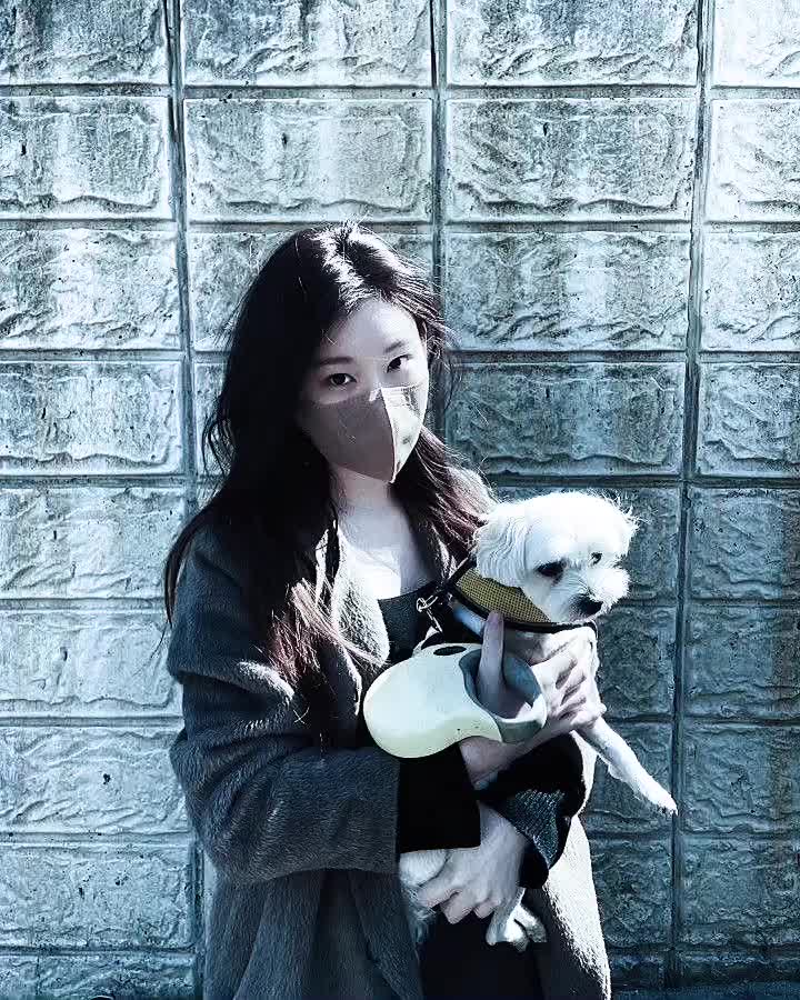 @<3