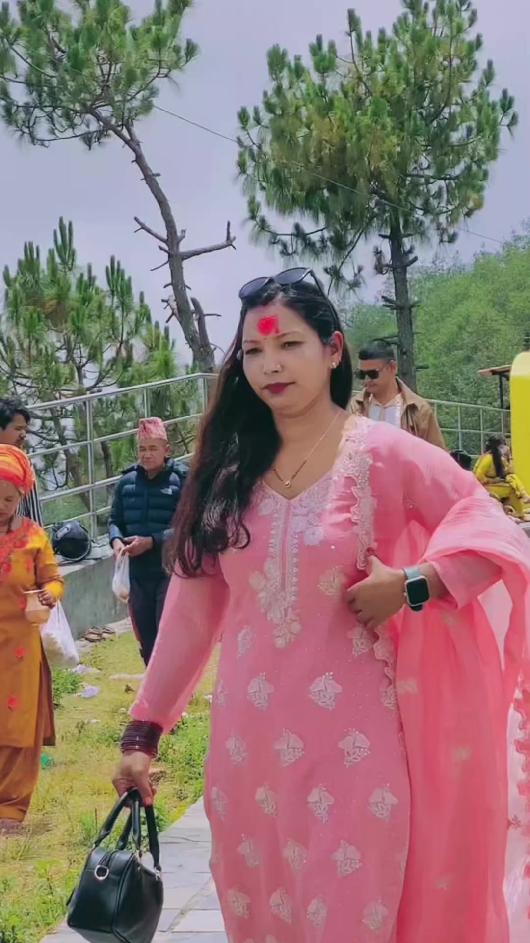 @Durga Gc KhadkaЁЯШШЁЯеА