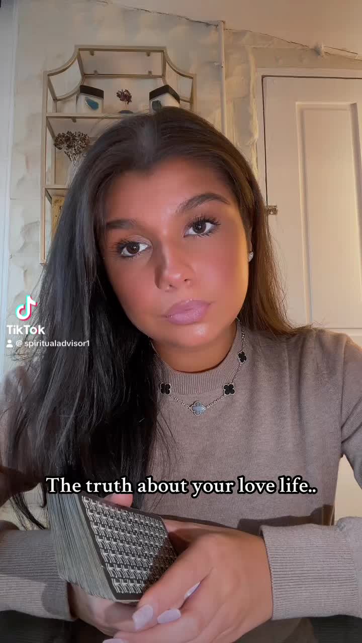 @Psychic Adrianna🧿
