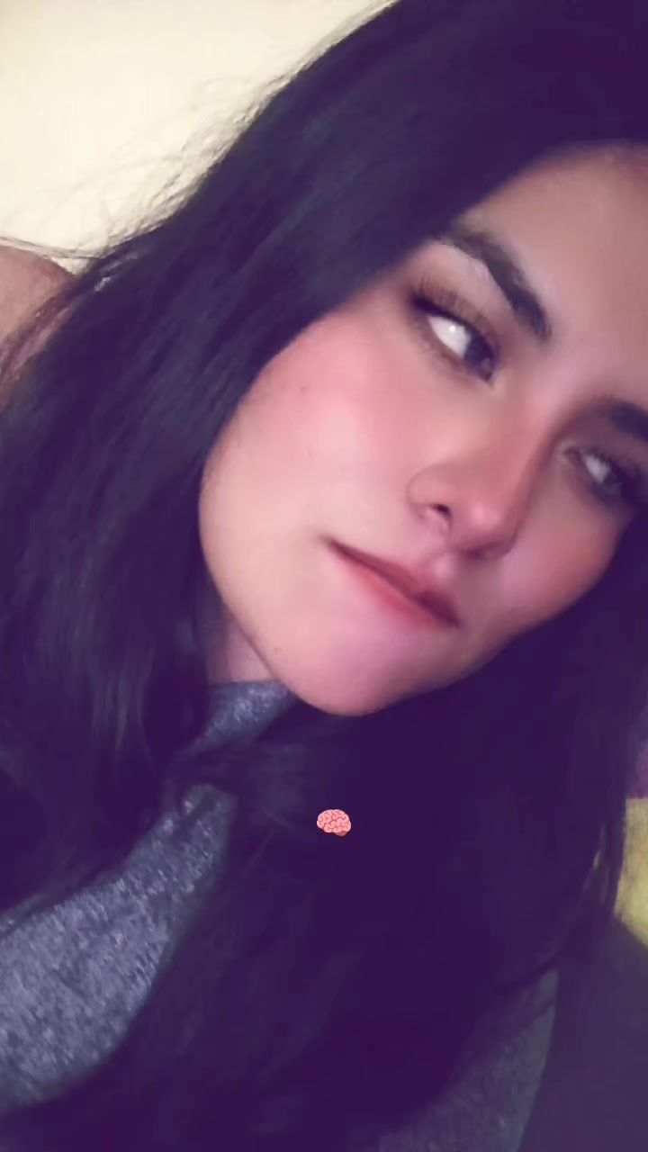 @JESSI WARA🌻