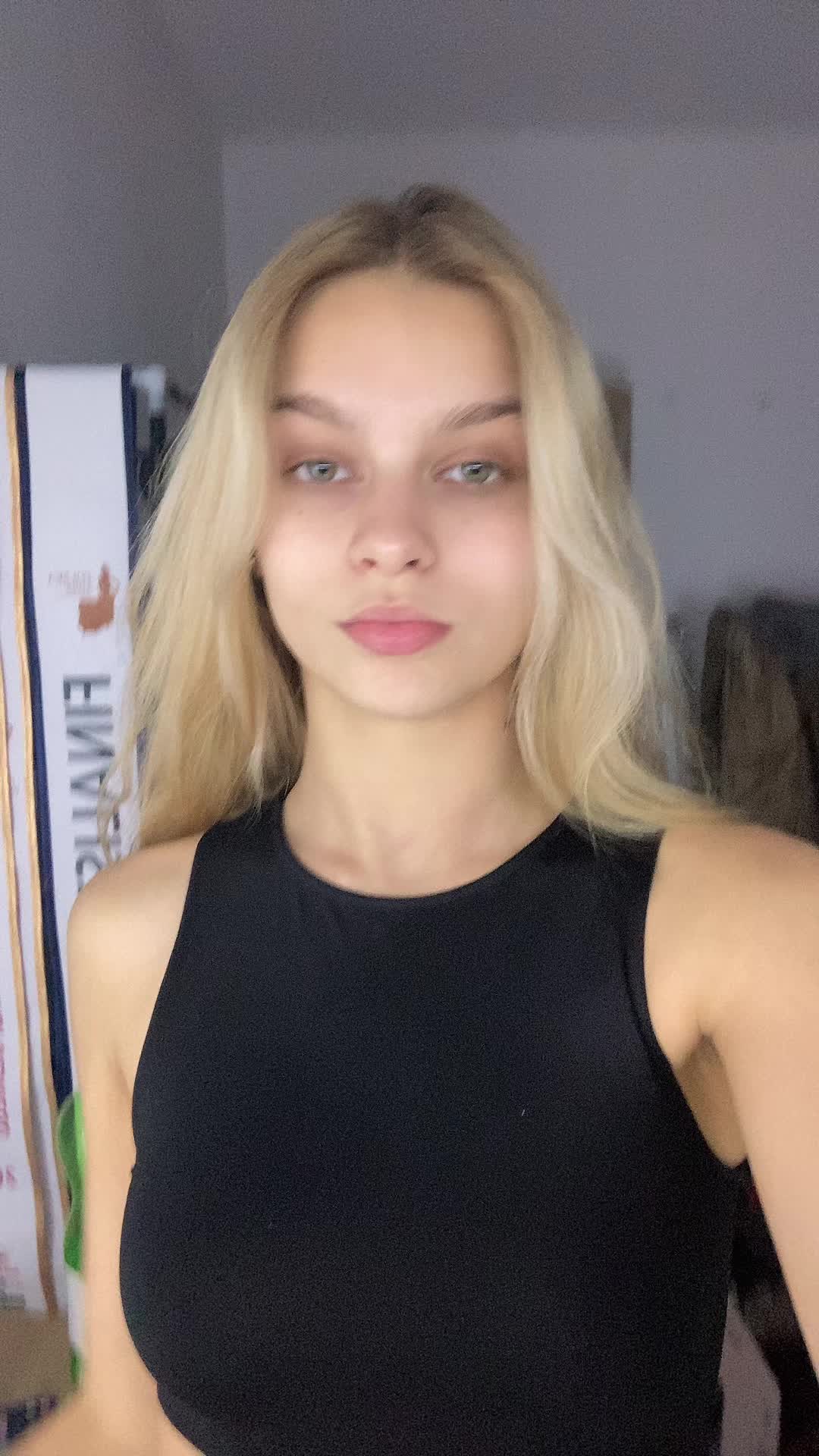 @wxyziaiaj