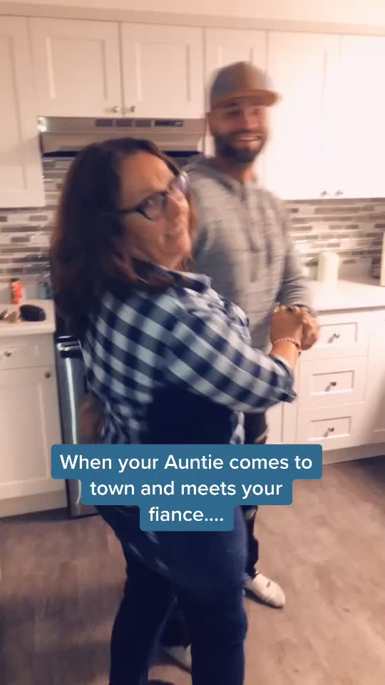 @𝐸𝓁𝒾𝒶𝓃𝒶💕