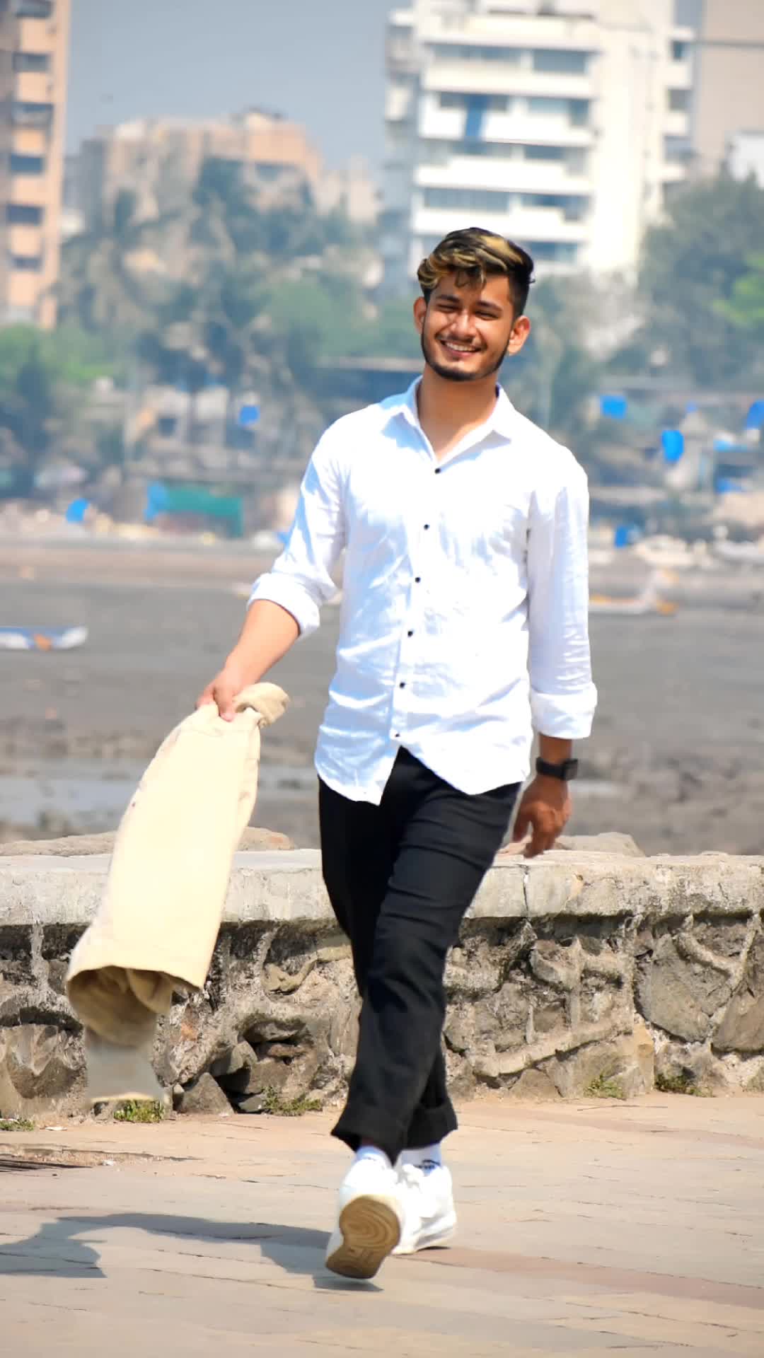 @शाही जि 👑