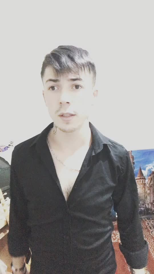 @Tanınmış birisi
