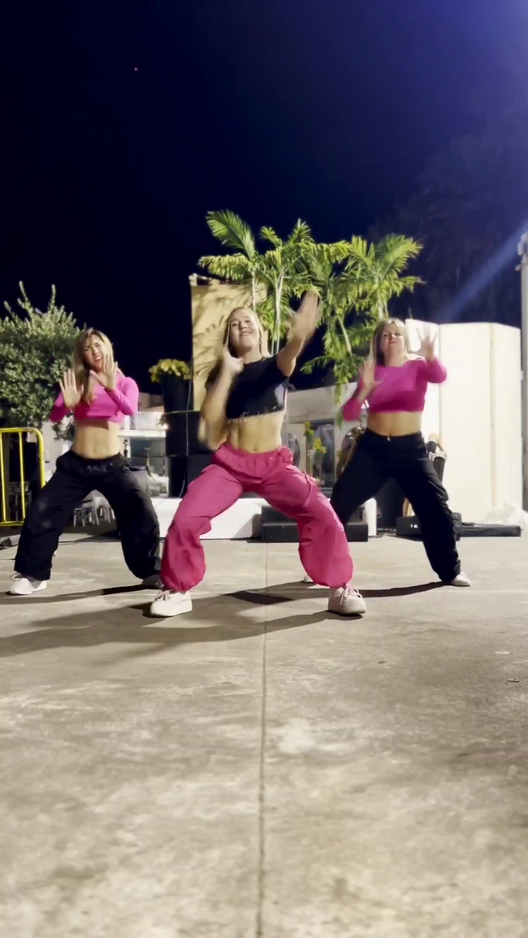@dancinggirls